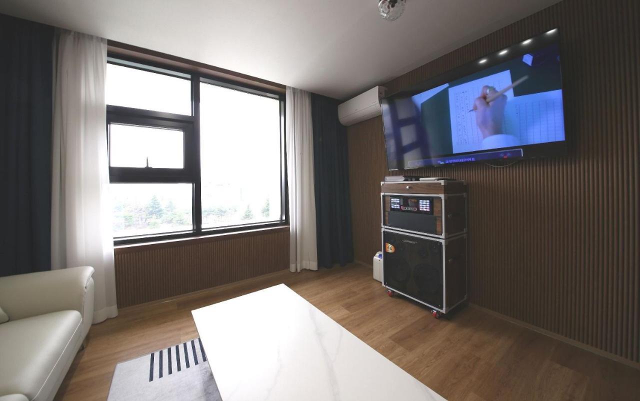 Browndot Hotel Jeonju Ajung Extérieur photo