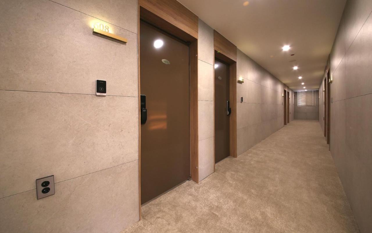 Browndot Hotel Jeonju Ajung Extérieur photo